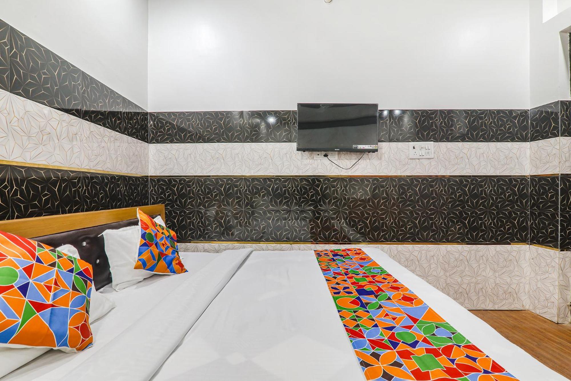 Fabexpress Milan Palace Ayodhya 외부 사진